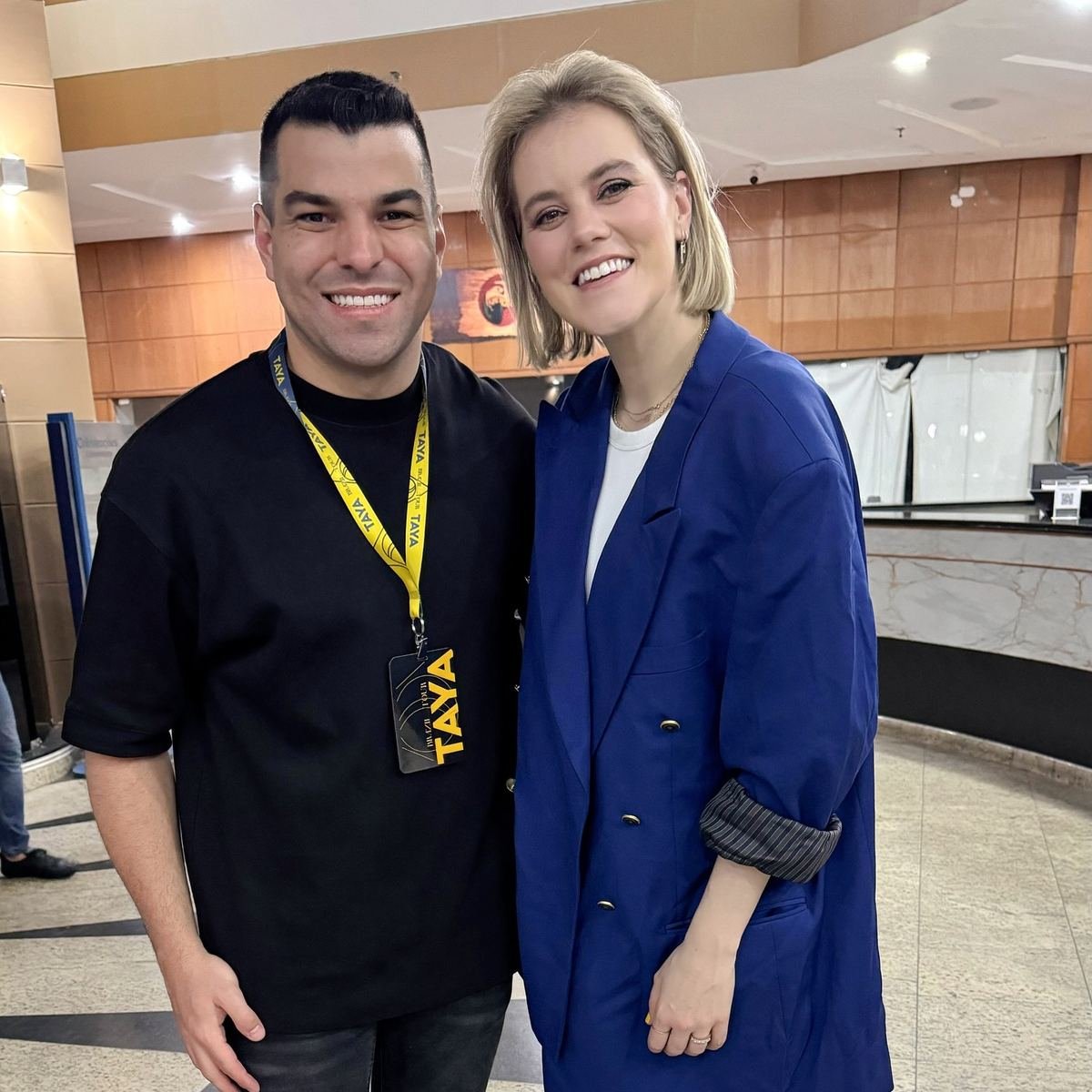 Léo Neves com TAYA